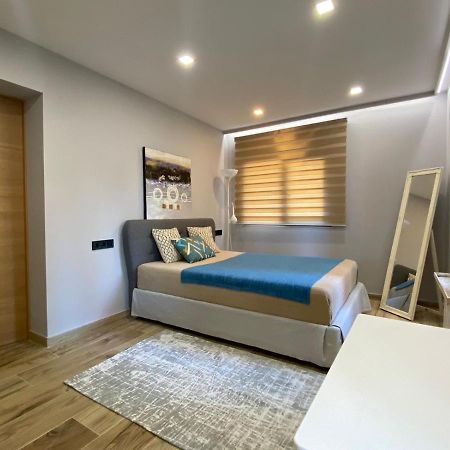 Tomas Apartamentos Sagaro Сан-Фелиу-де-Гишольс Экстерьер фото