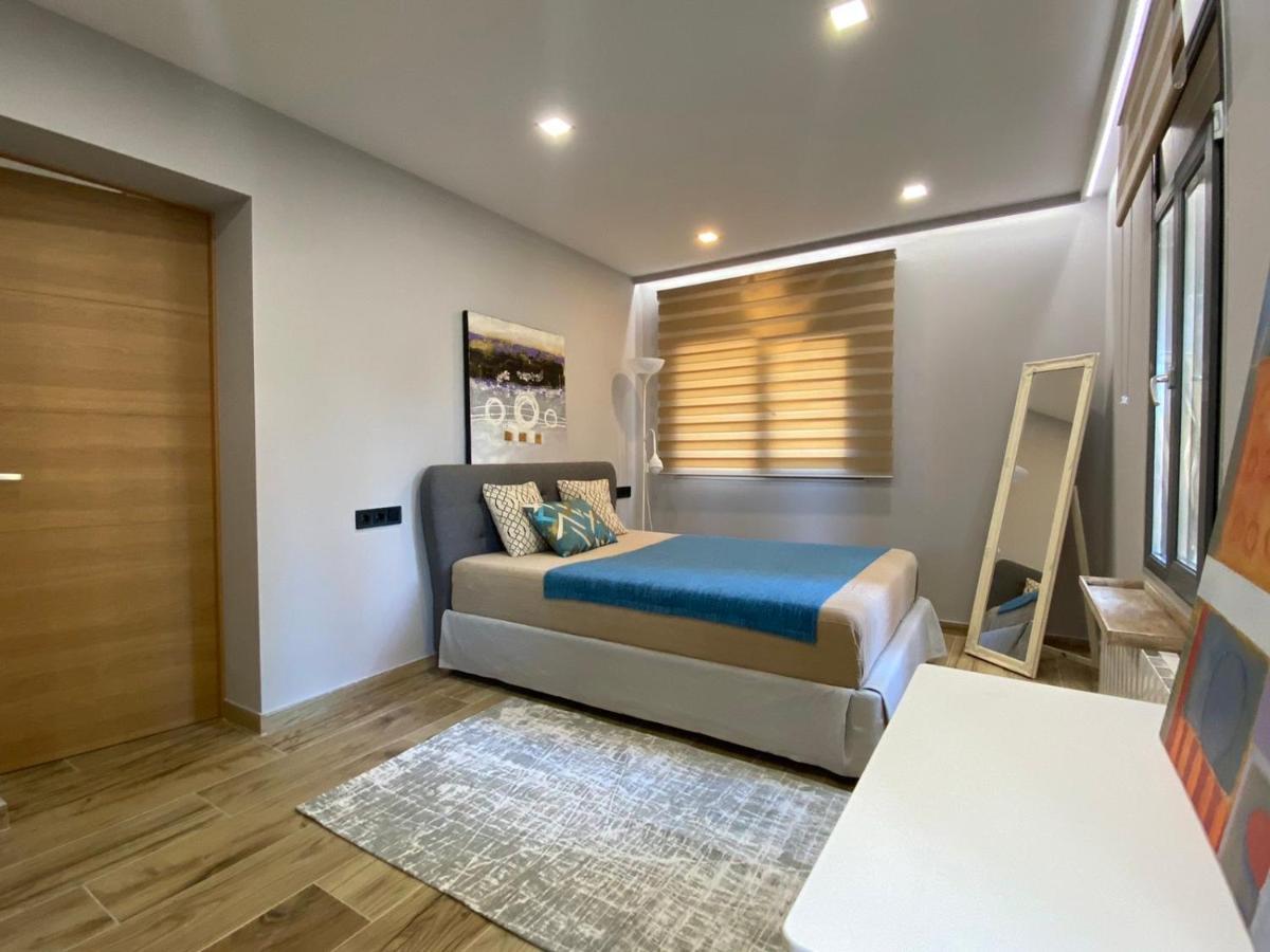 Tomas Apartamentos Sagaro Сан-Фелиу-де-Гишольс Экстерьер фото